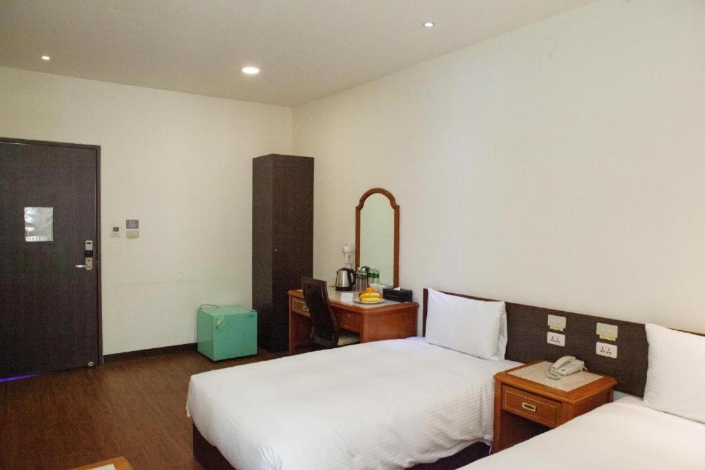 Yuai Fu Hao Hotel Đài Trung Ngoại thất bức ảnh