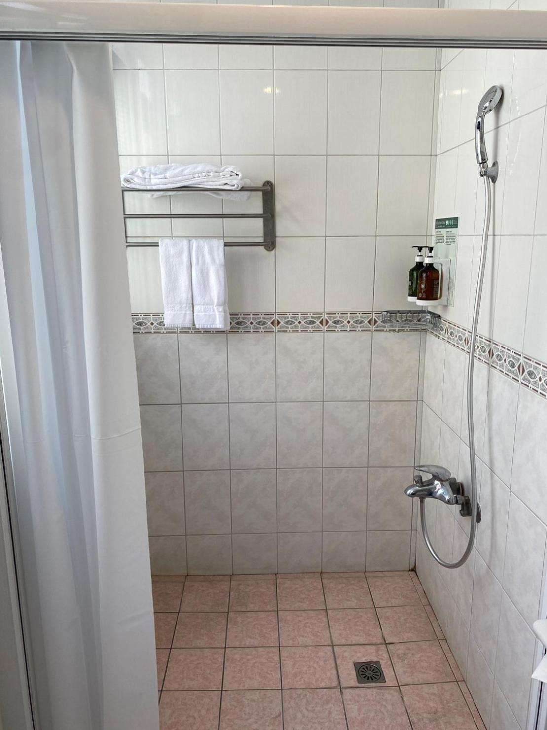 Yuai Fu Hao Hotel Đài Trung Ngoại thất bức ảnh